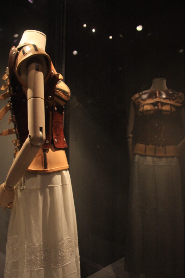Exposição Temporária: Os vestidos de Frida Kahlo